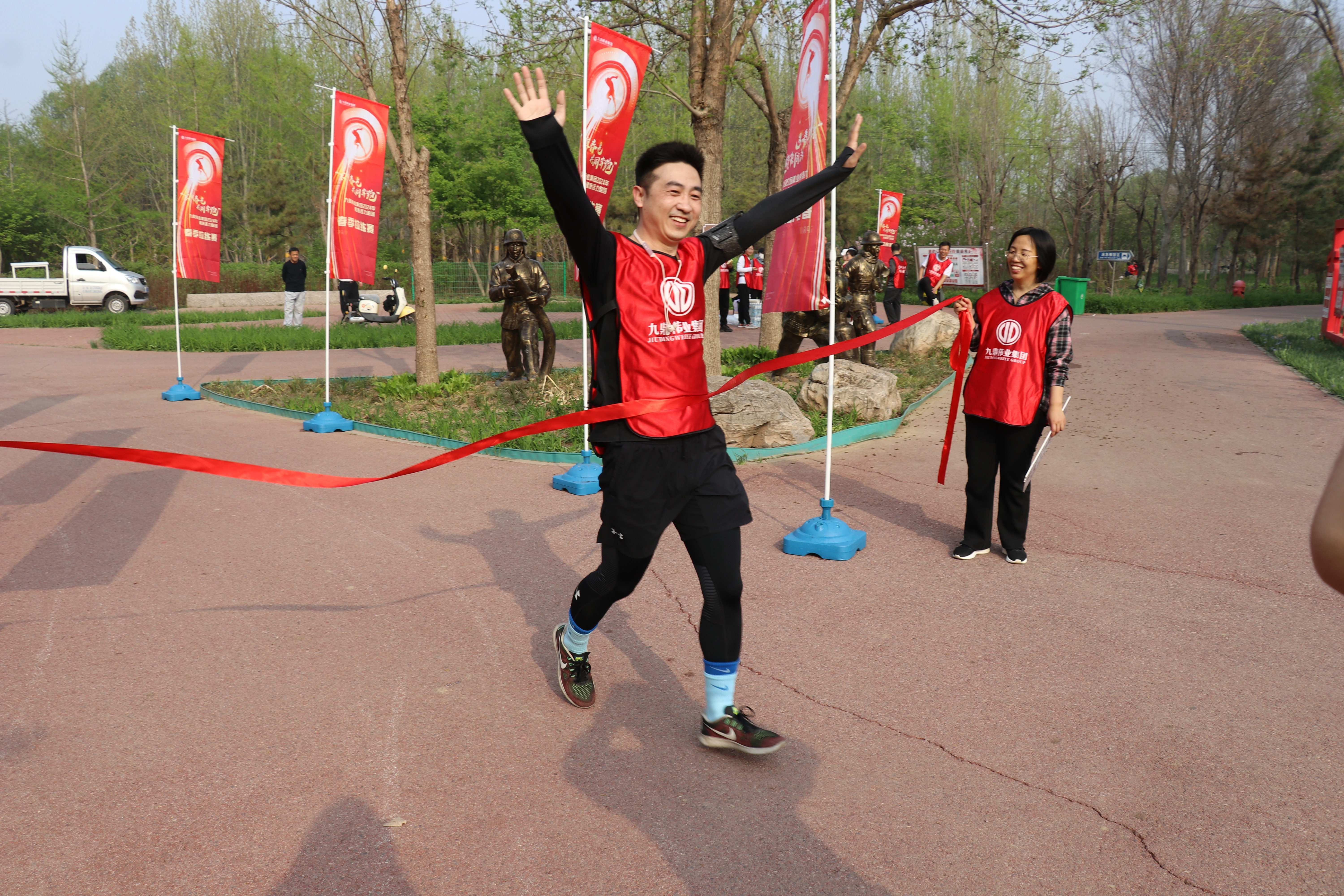 1713489709880156.jpg 10公里冲刺_副本.jpg