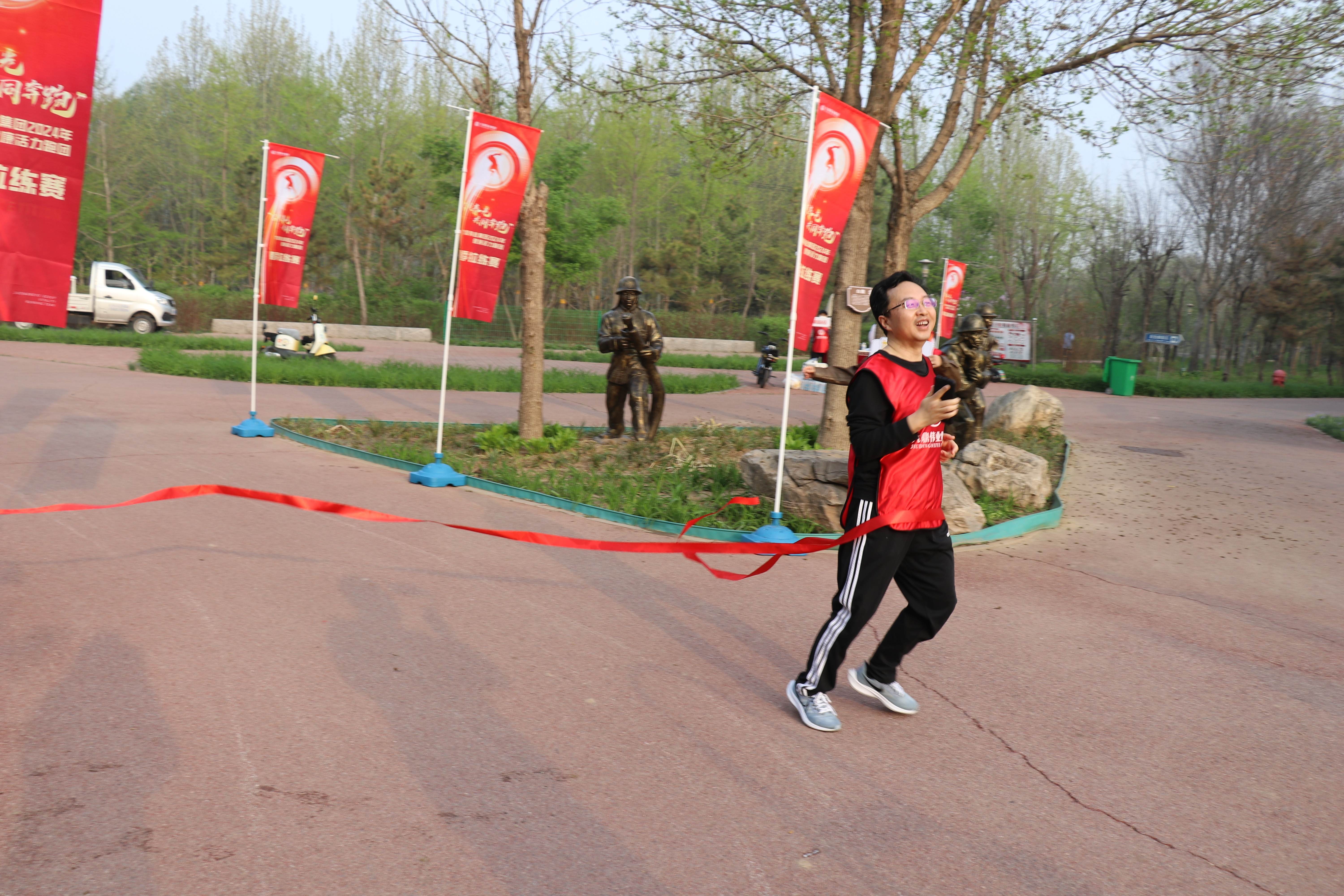 1713489811180384.jpg 3公里冲刺_副本.jpg